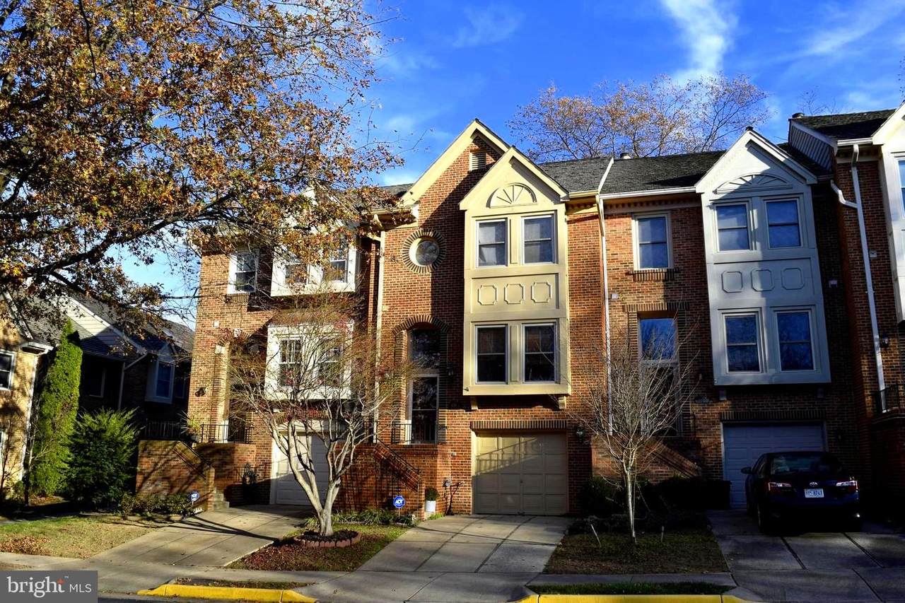 3913 Green Look Court - Photo 1