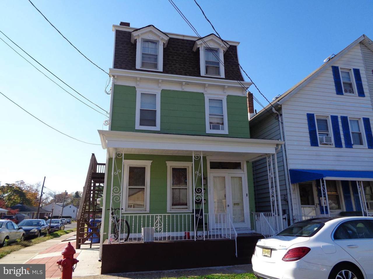 220 Talbot Street - Photo 1