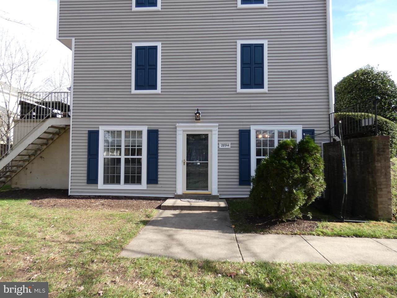 2894 Madeira Court - Photo 1