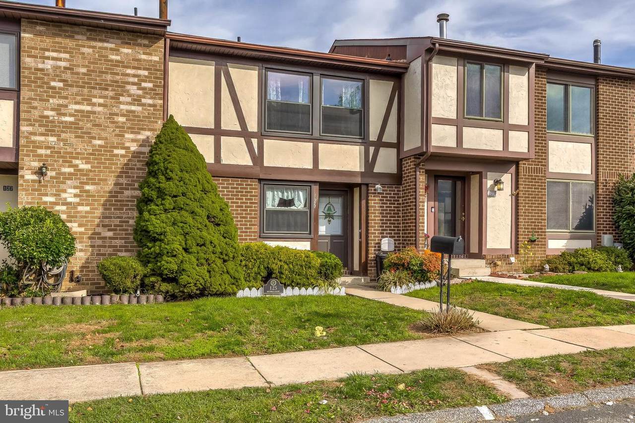 125 Bourbon Court - Photo 1