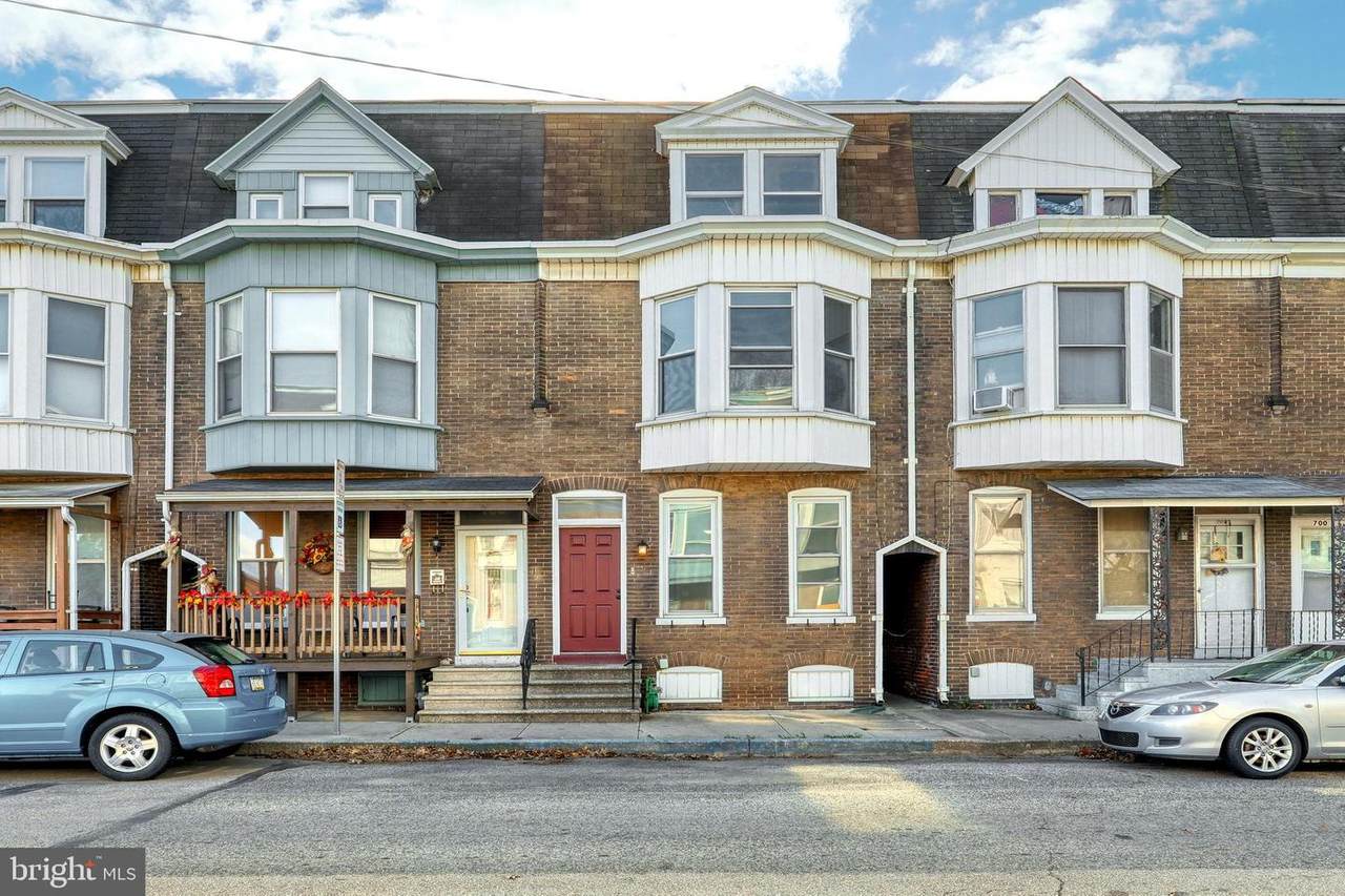 704 York Street - Photo 1