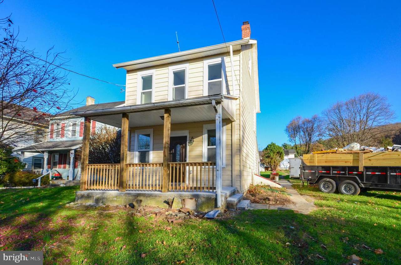 2040 Riverside Drive - Photo 1