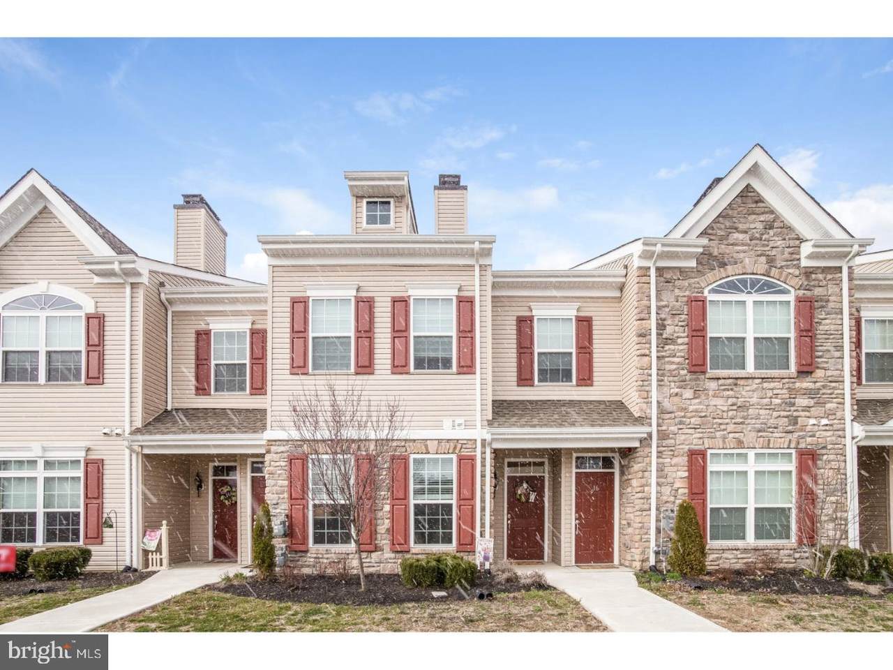 615 Van Gogh Court - Photo 1