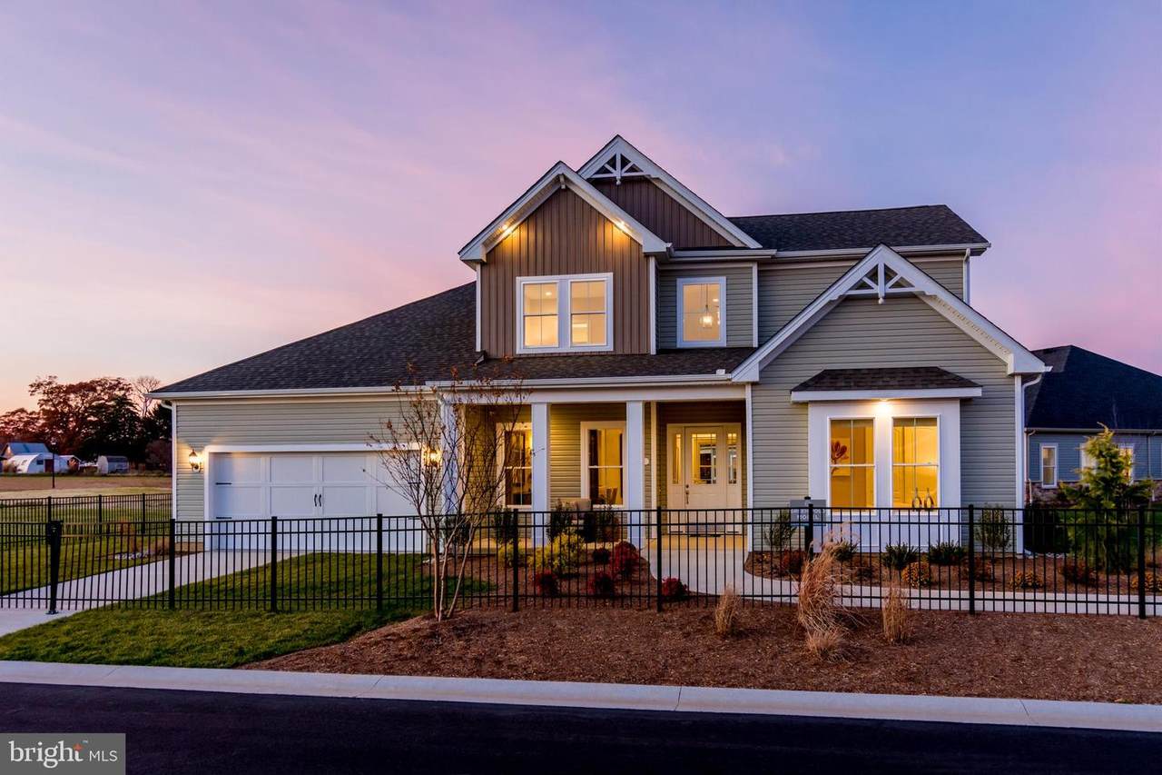 407 Skipping Stone Lane - Photo 1