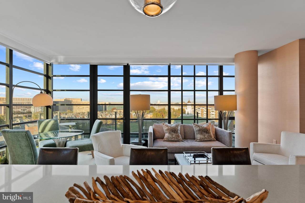 45 Sutton Square - Photo 1