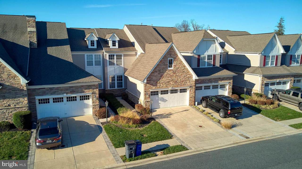 416 Granville Court - Photo 1