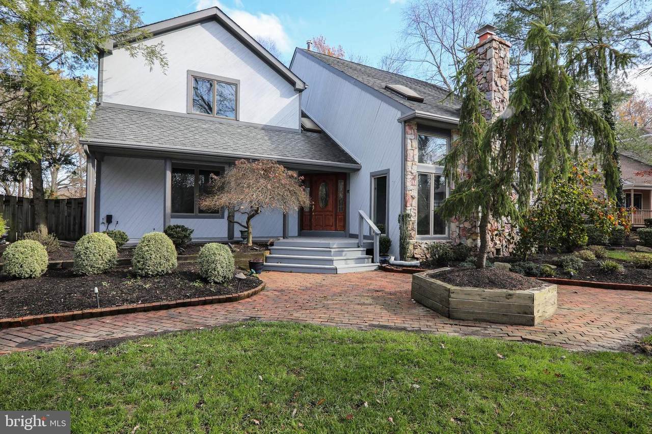 50 Southwood Drive - Photo 1