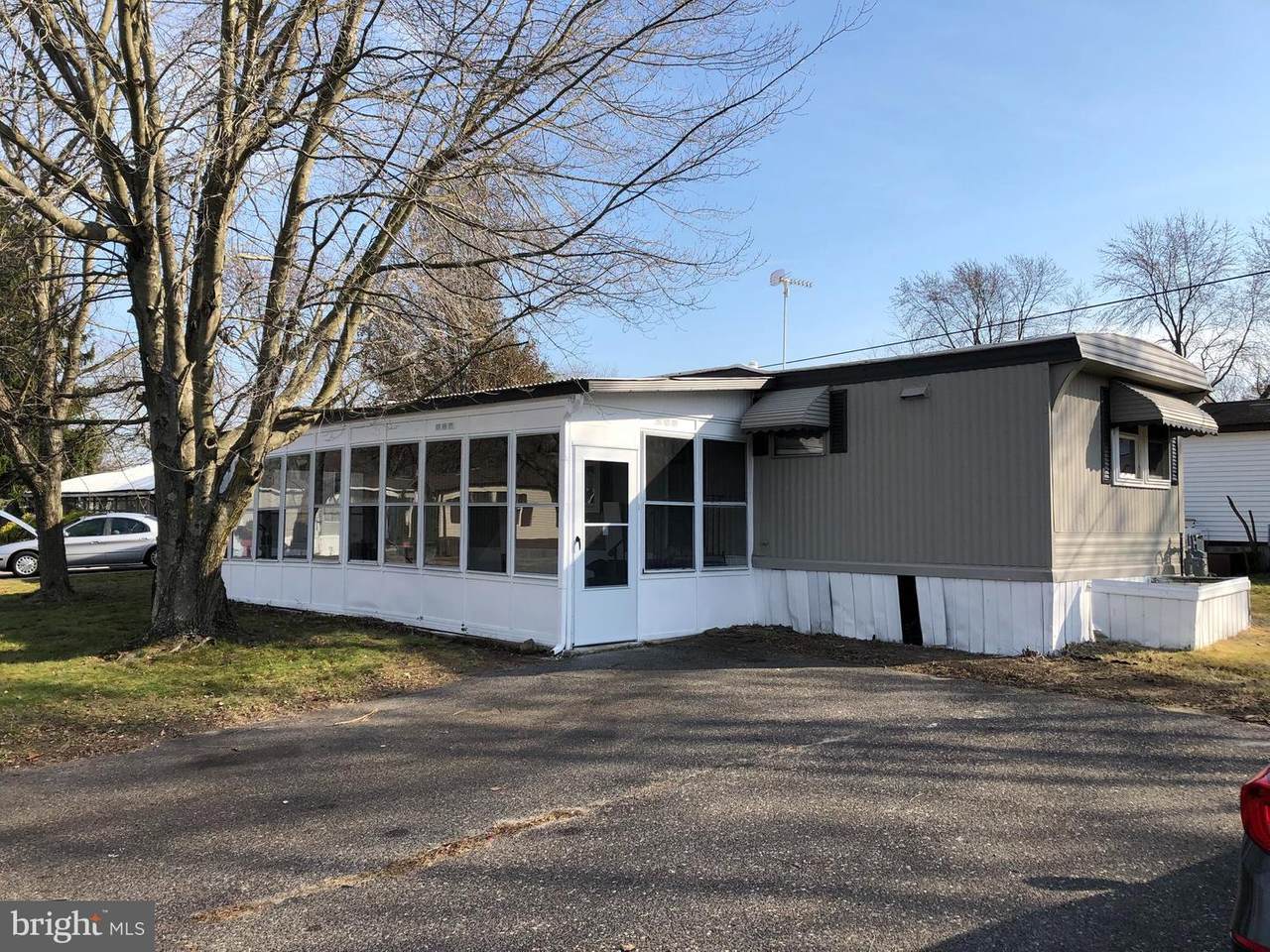 210 Nevada Avenue - Photo 1