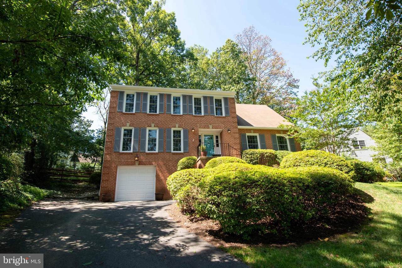 2040 Durand Drive - Photo 1