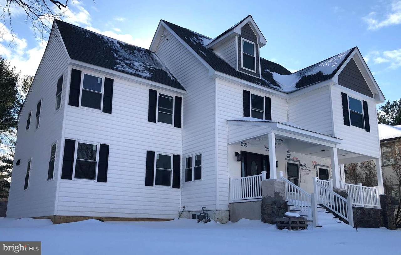 504 Maplewood Avenue - Photo 1
