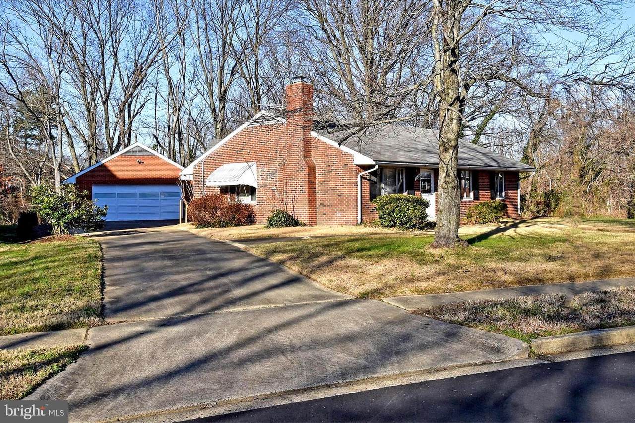 6226 Yellowstone Drive - Photo 1
