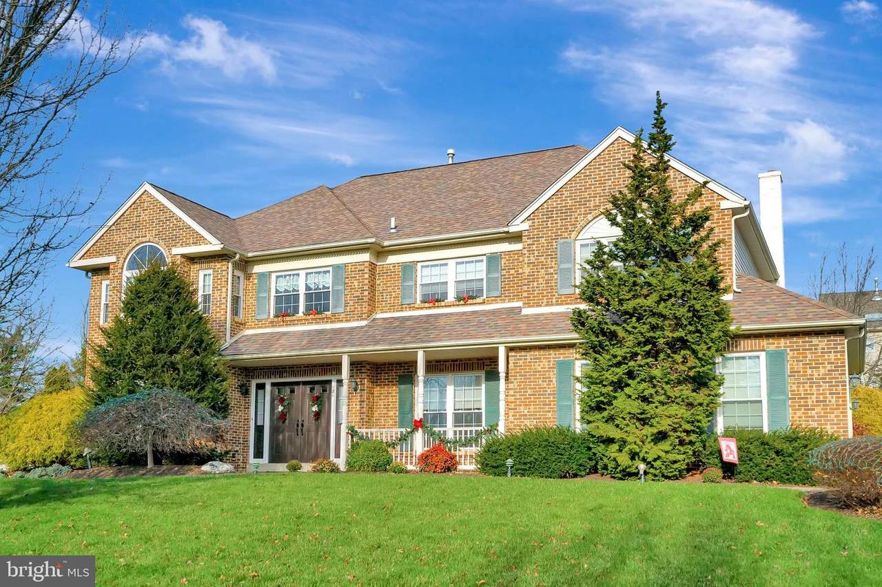 121 Gordon Lane - Photo 1