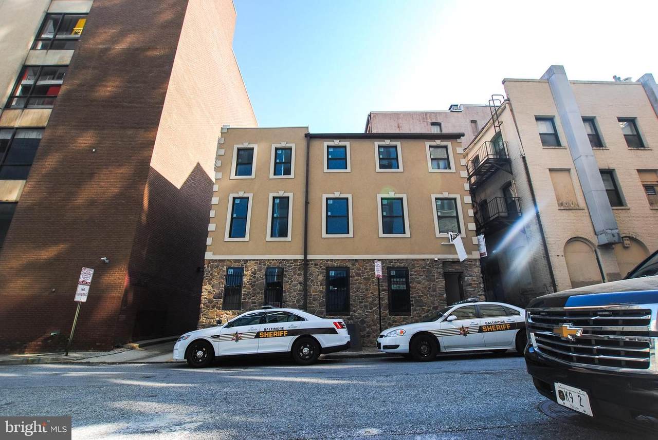 203 Davis Street - Photo 1