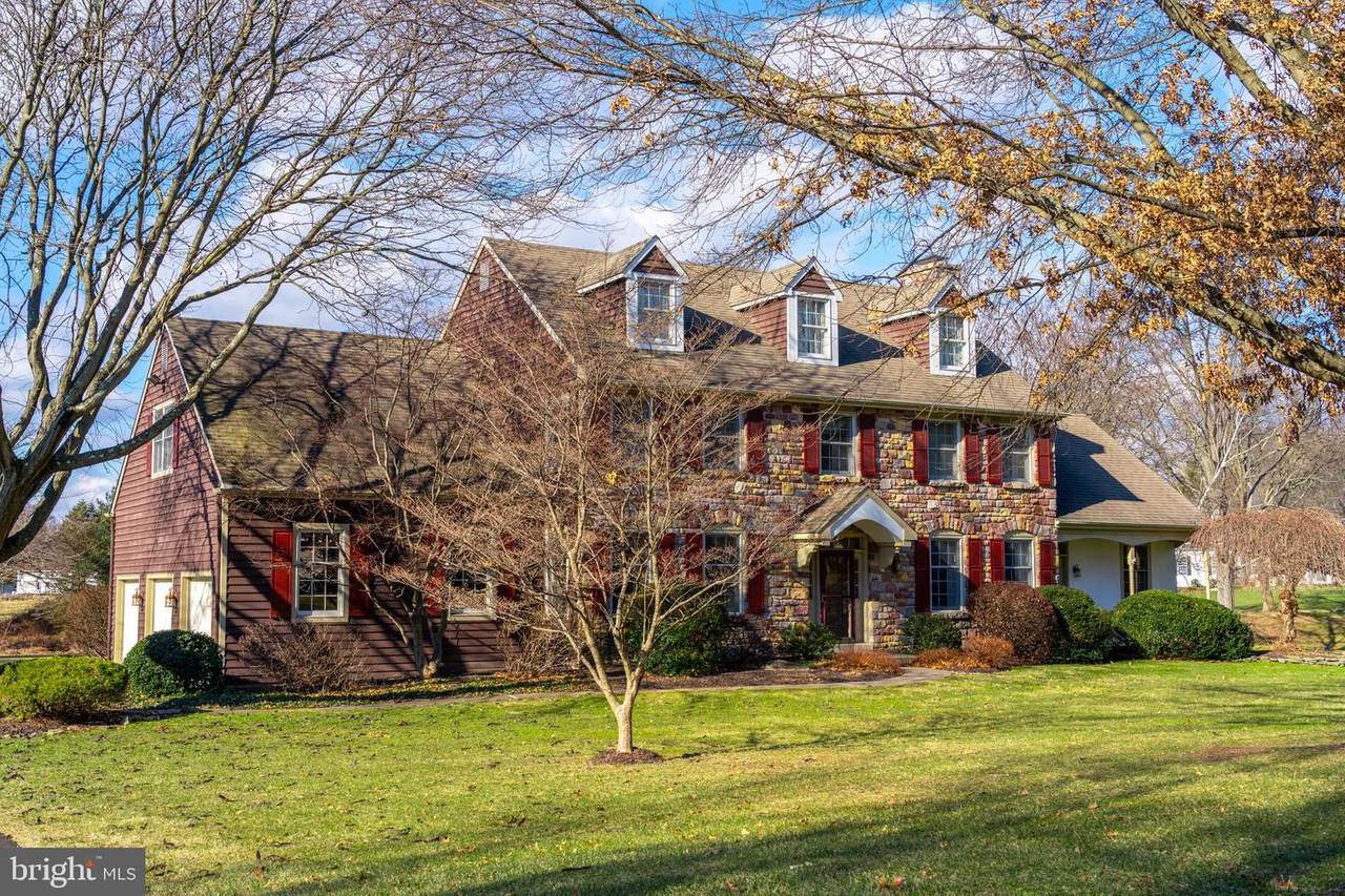 3690 Secondwoods Road - Photo 1