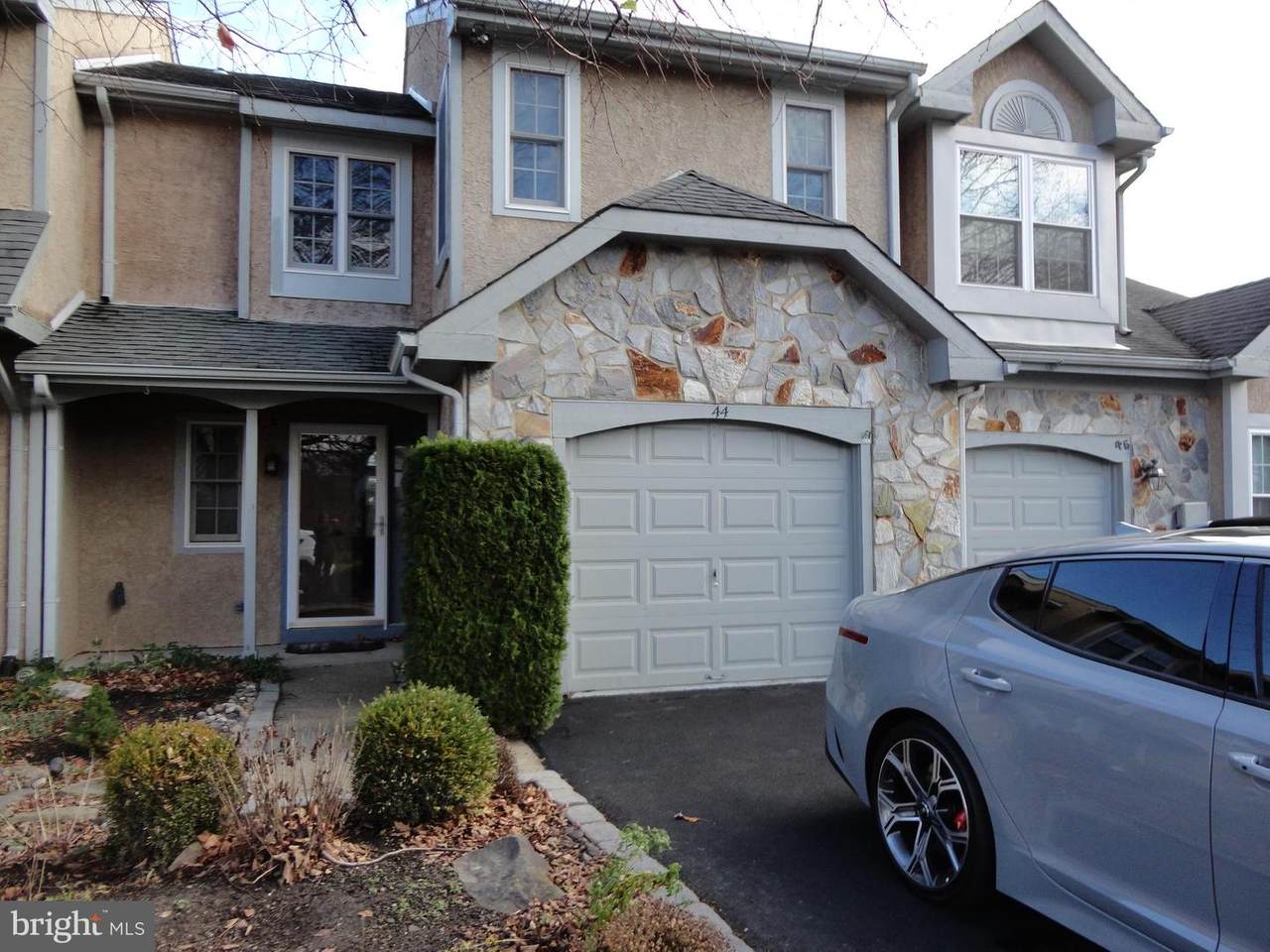 44 Redwood Lane - Photo 1