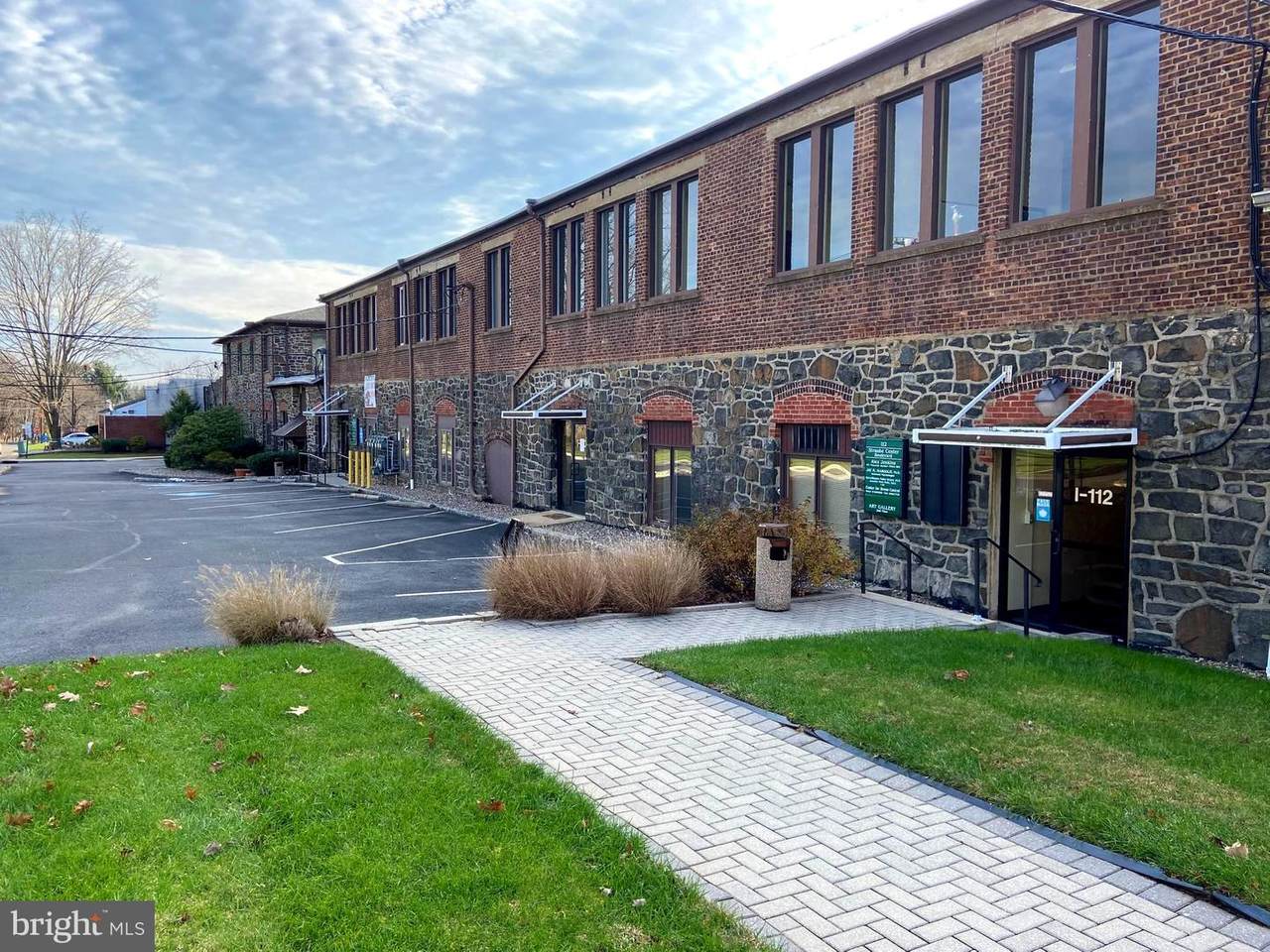 106 Franklin Avenue - Photo 1