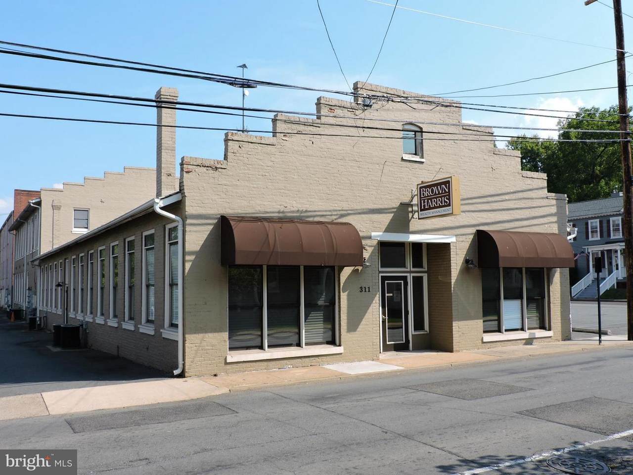 311 East Street - Photo 1