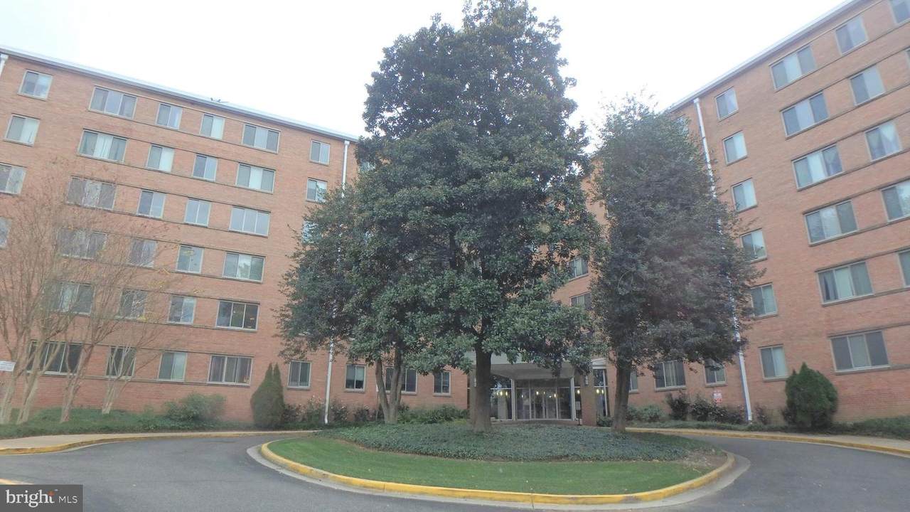 3000 Spout Run Parkway - Photo 1