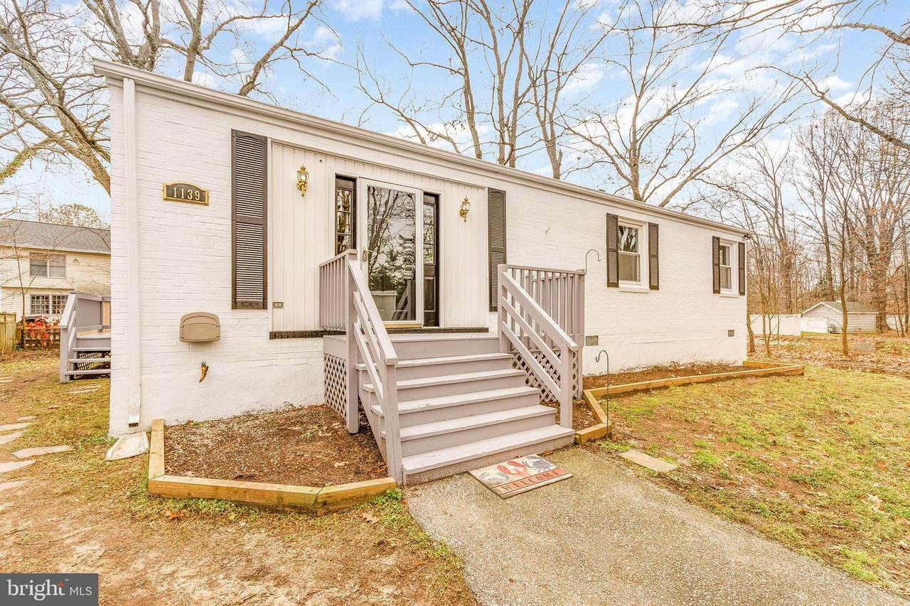 1139 Steamboat Road - Photo 1