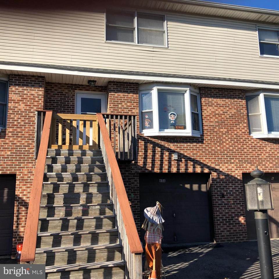 656 Jefferson Street - Photo 1