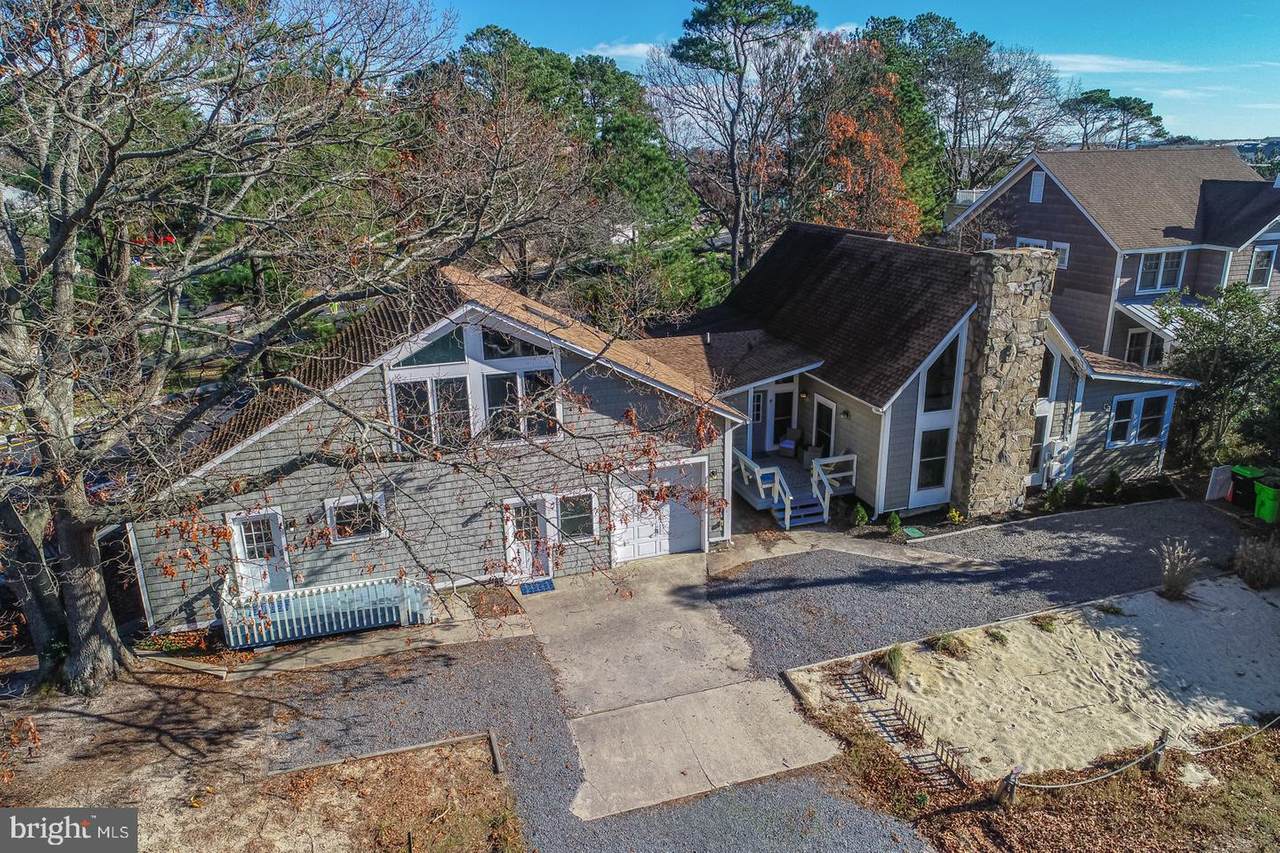 1500 Bayard Avenue - Photo 1