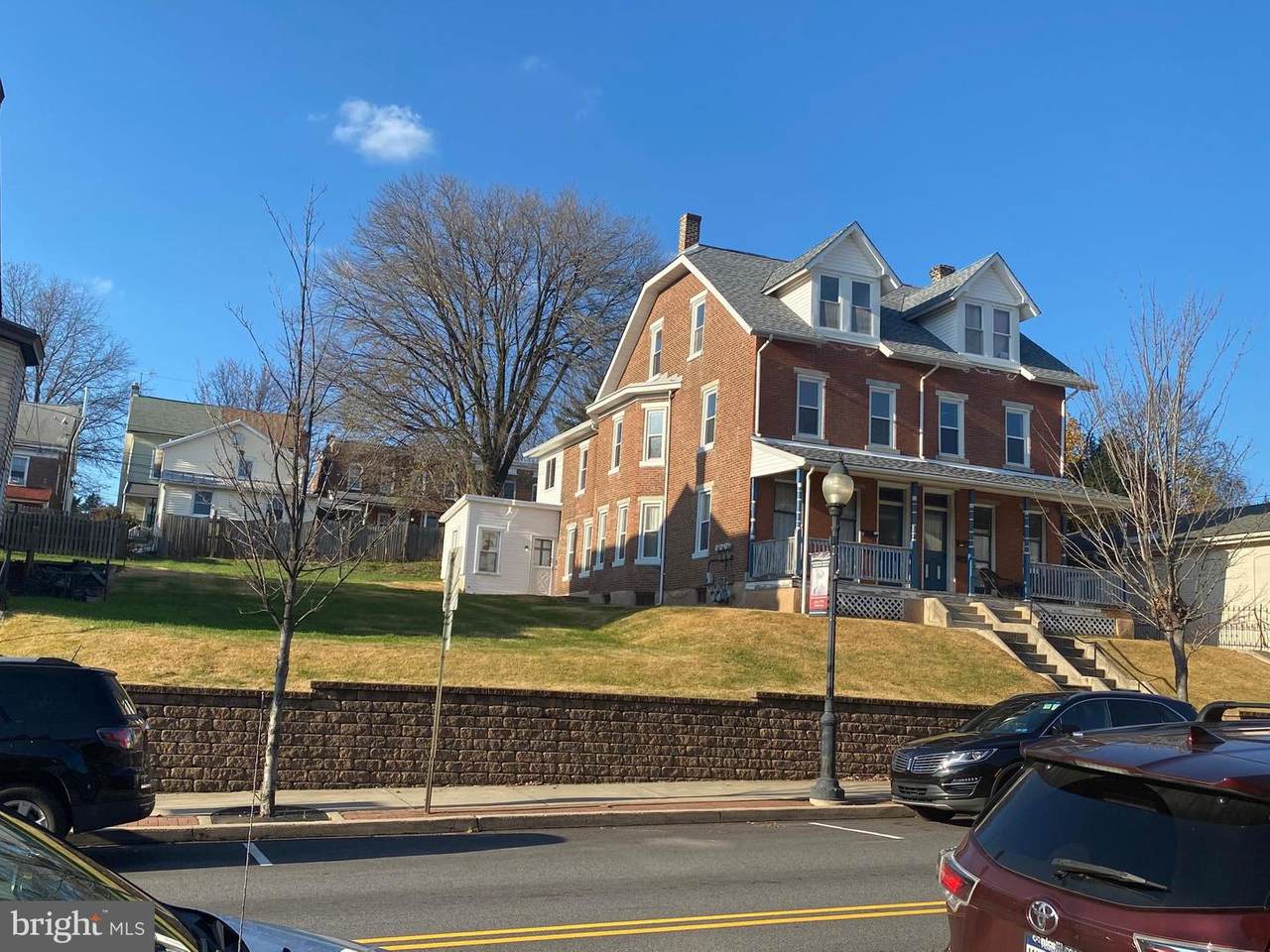 325 Main Street - Photo 1