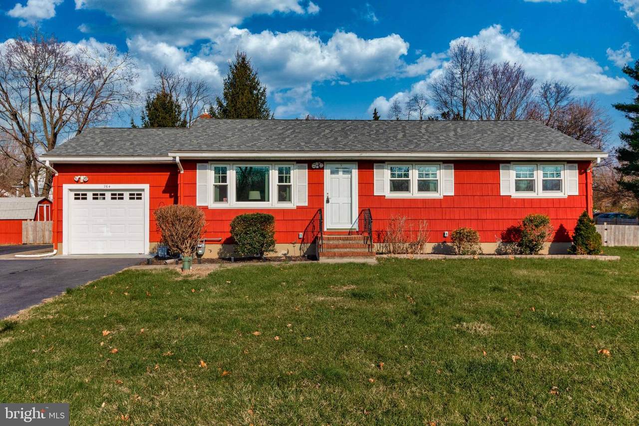 764 Clawson Avenue - Photo 1