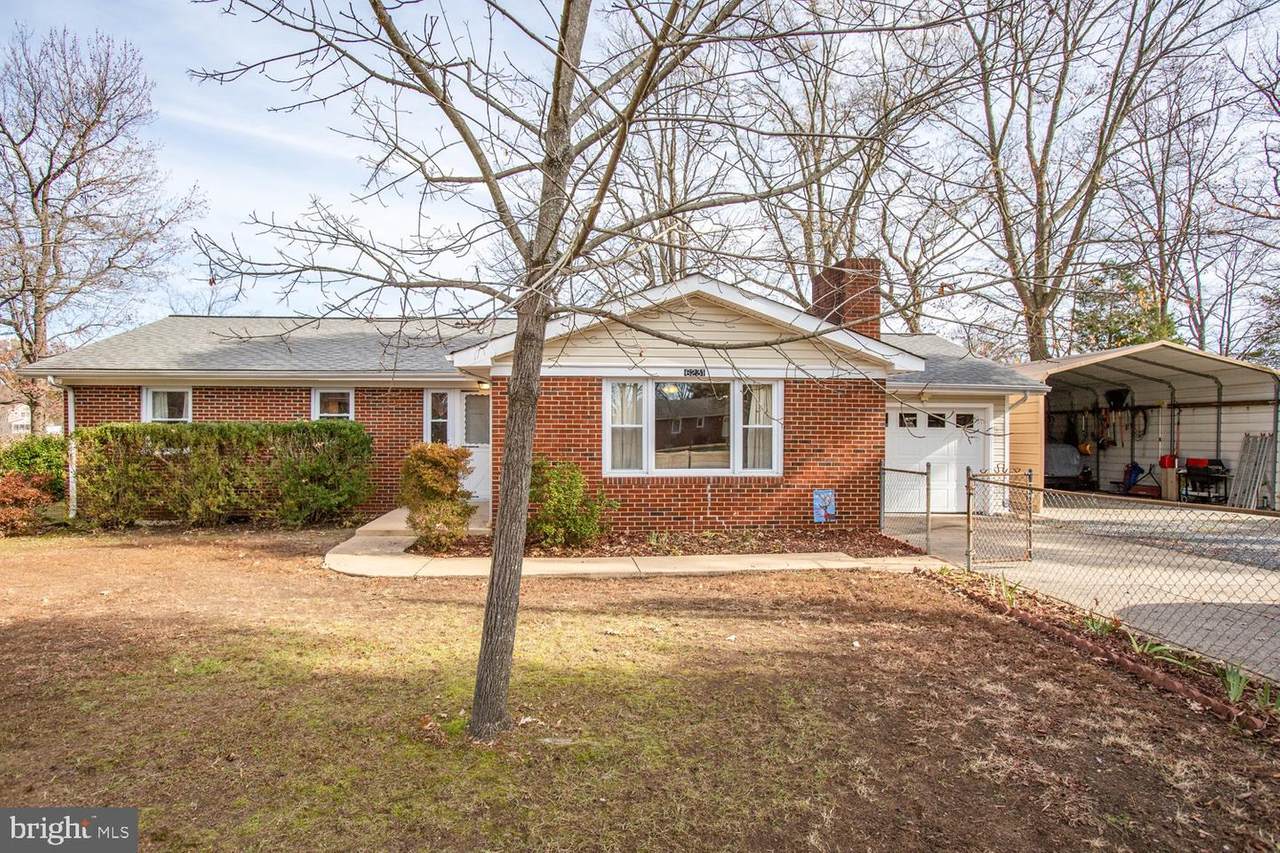 6231 Townsend Drive - Photo 1