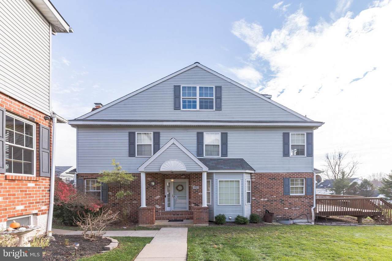 1901 Harrison Court - Photo 1