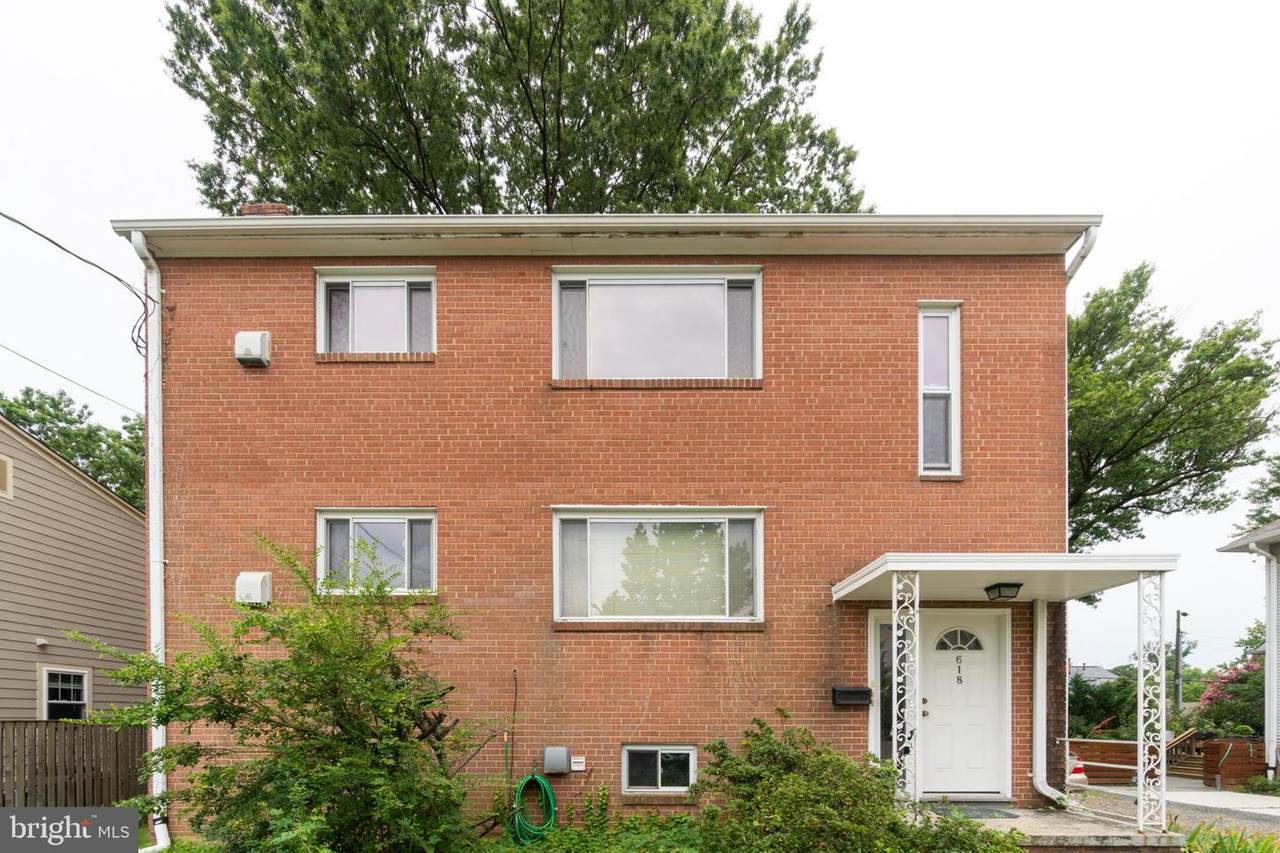 618 19TH Street - Photo 1