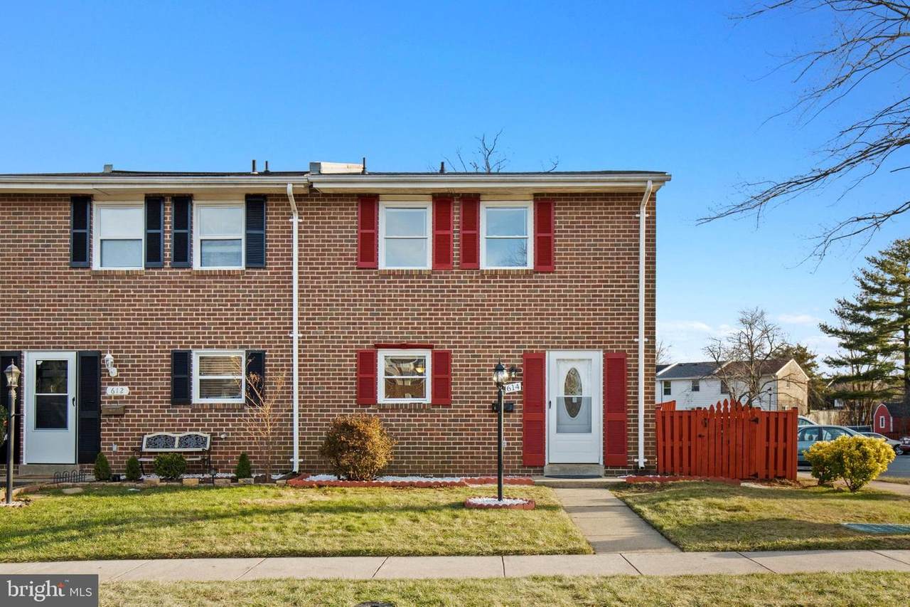614 Concord Court - Photo 1