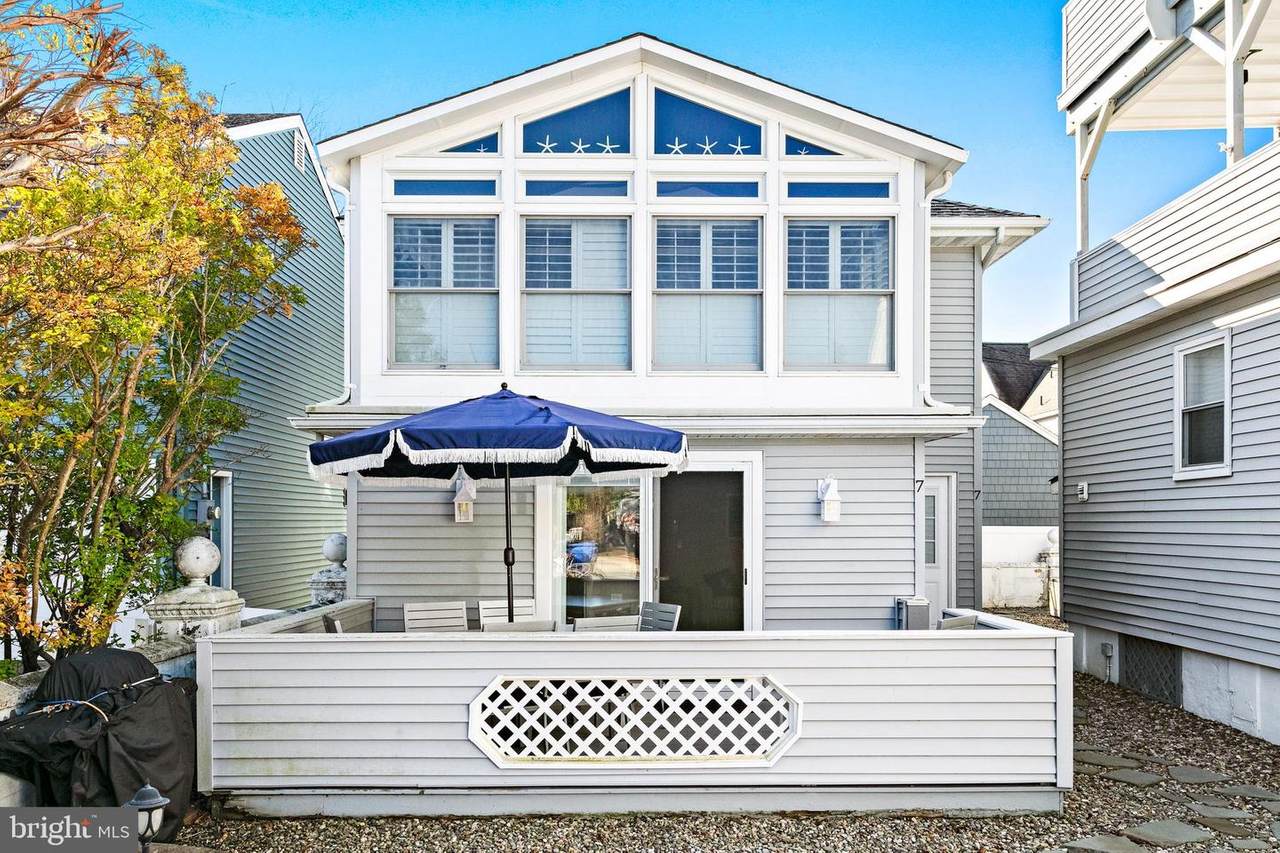 130 Chatsworth Avenue - Photo 1