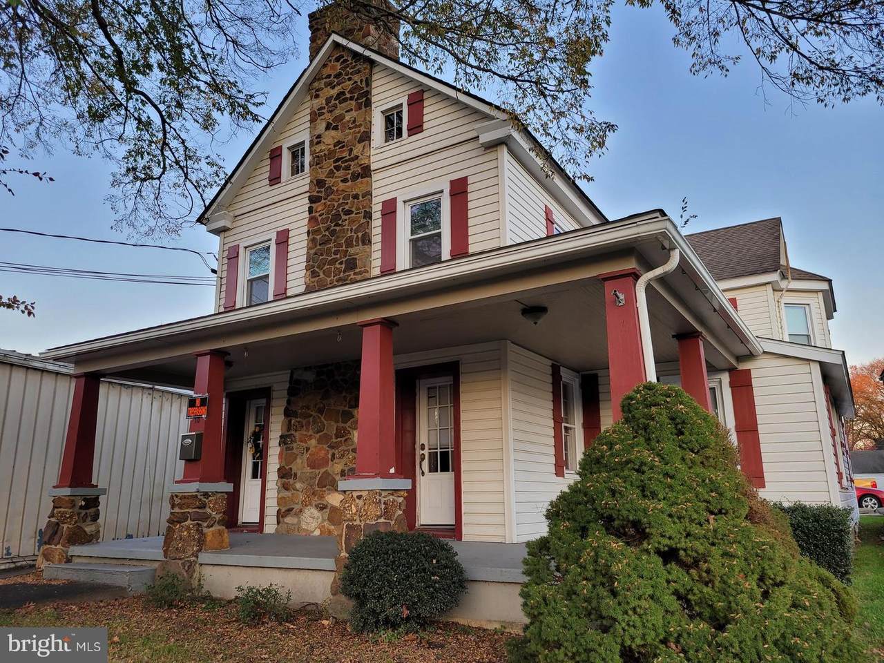 10 Main Street - Photo 1