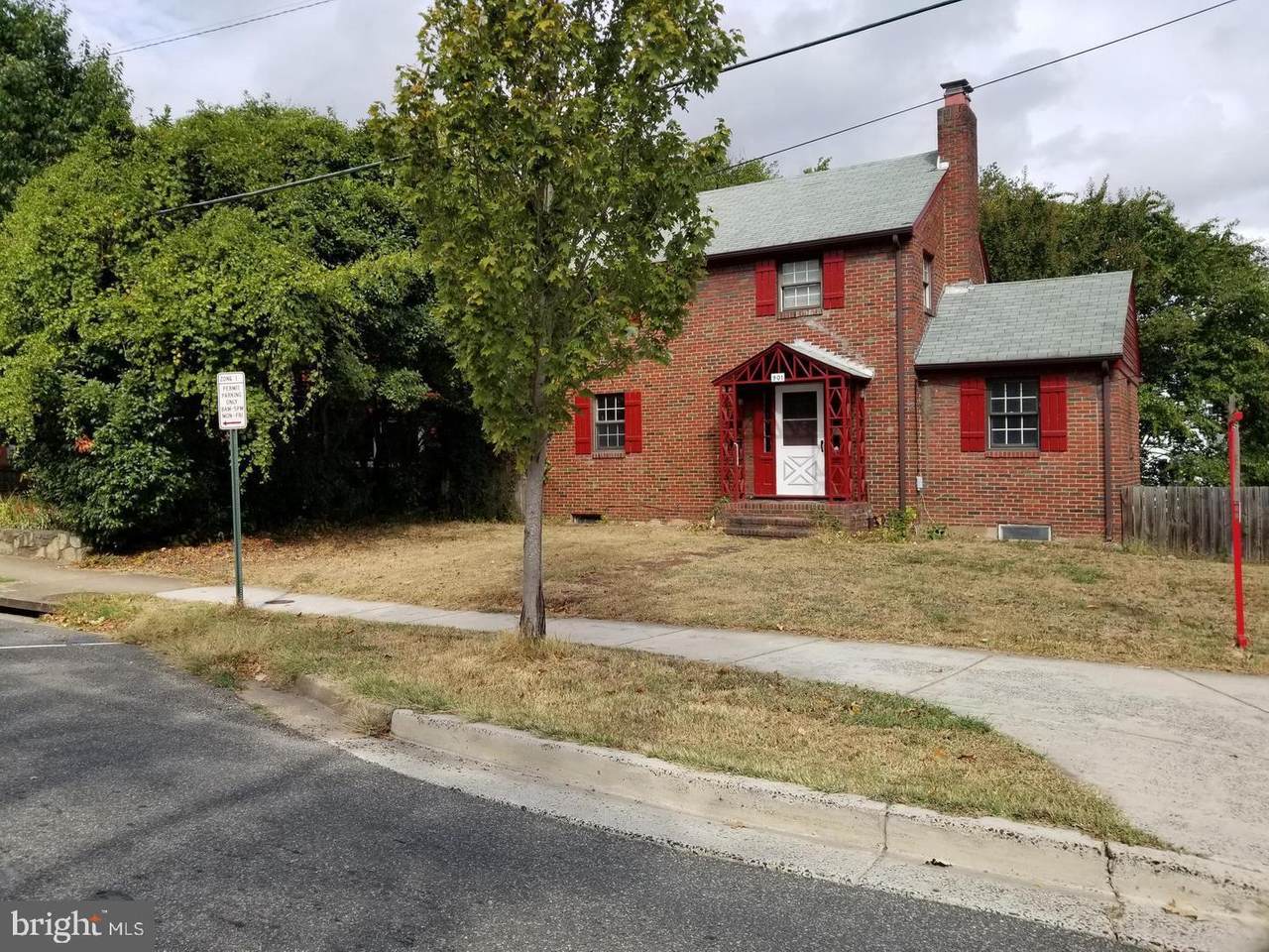 901 23RD Street - Photo 1