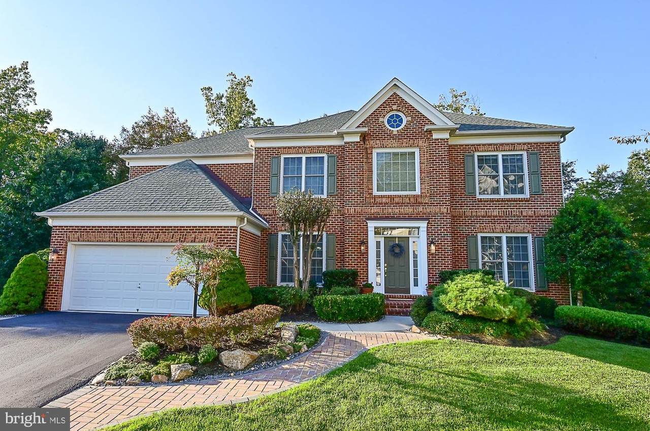 8890 Rhododendron Court - Photo 1