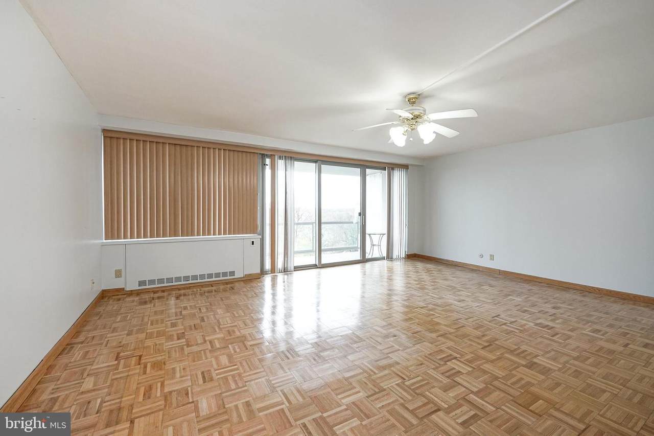 2401 Pennsylvania Avenue - Photo 1