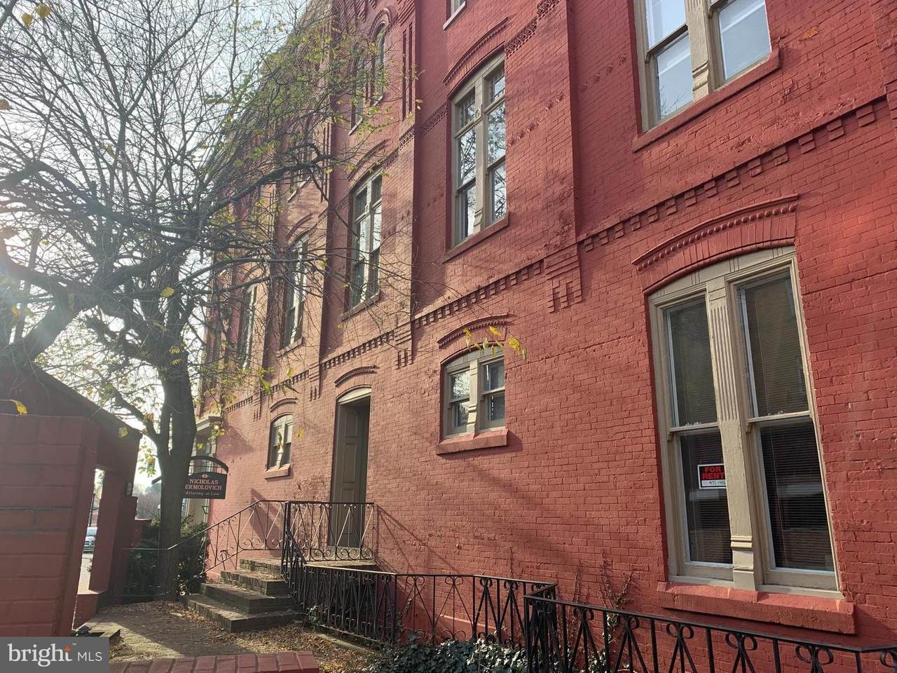 2 State Street - Photo 1