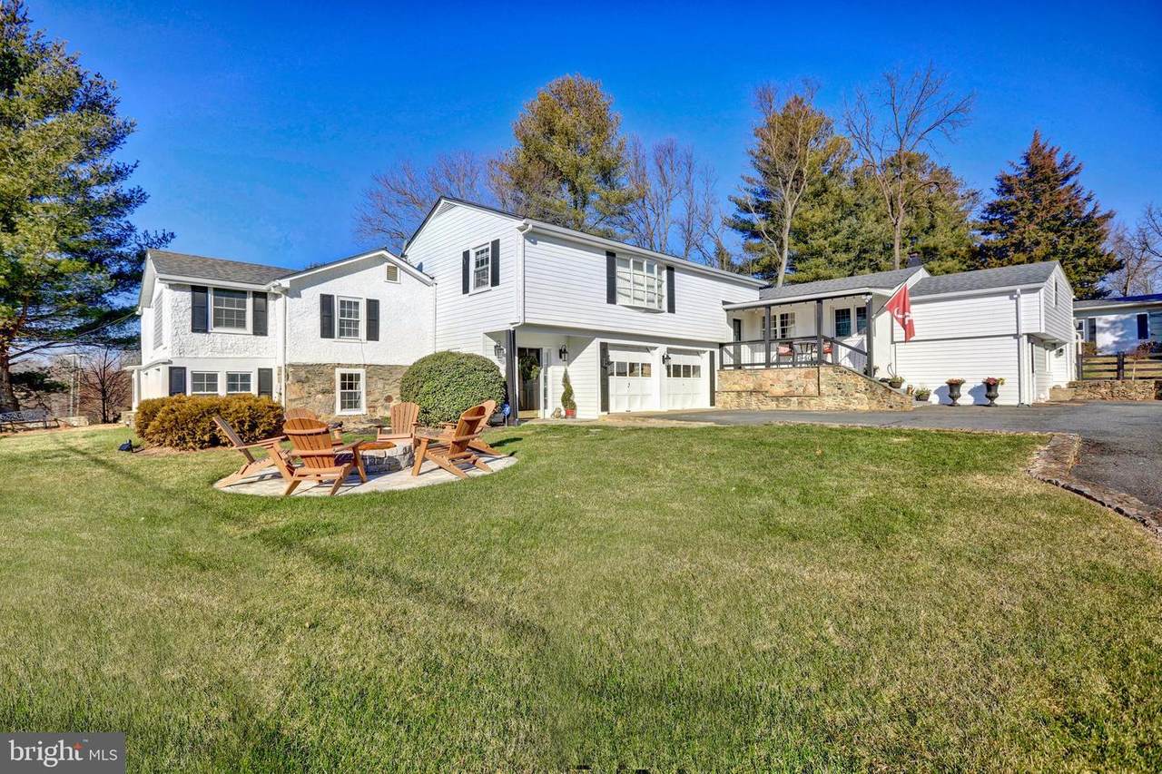 908 Washington Street - Photo 1