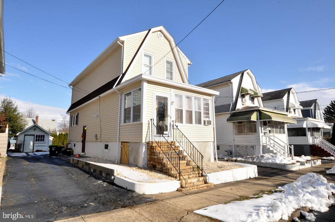 272 Clover Avenue - Photo 1