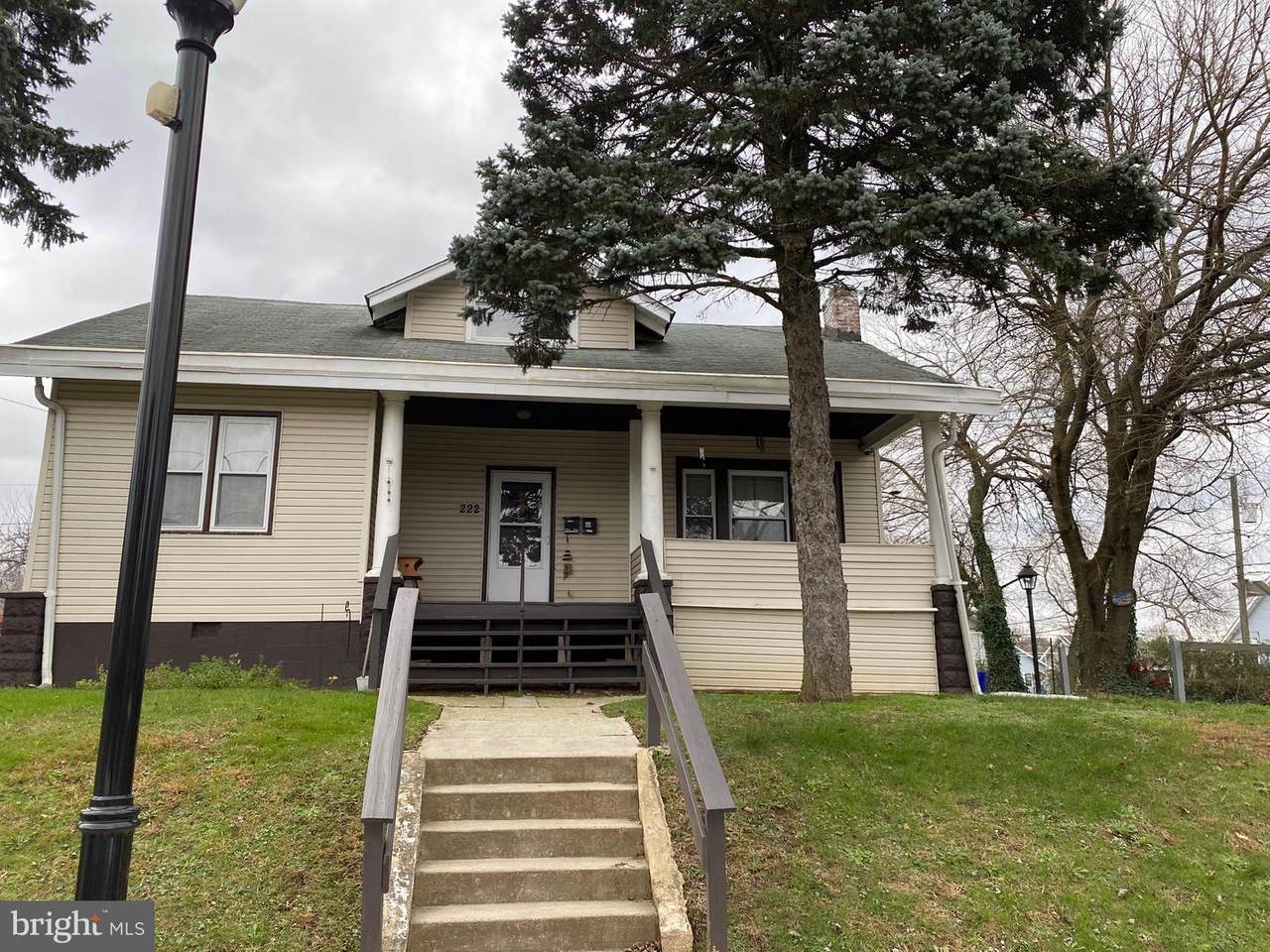 222 Cypress Avenue - Photo 1