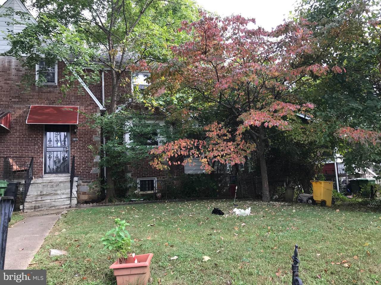 3909 Woodbine Avenue - Photo 1