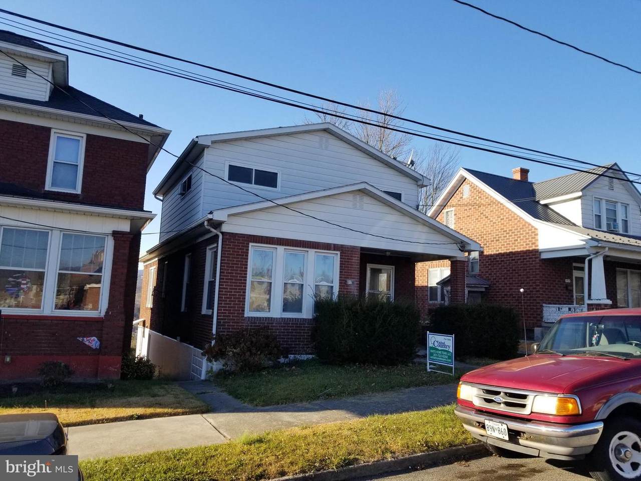 917 Grand Avenue - Photo 1
