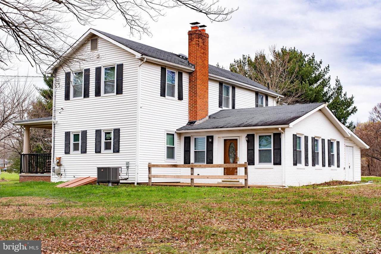 7708 Brooklyn Bridge Road - Photo 1