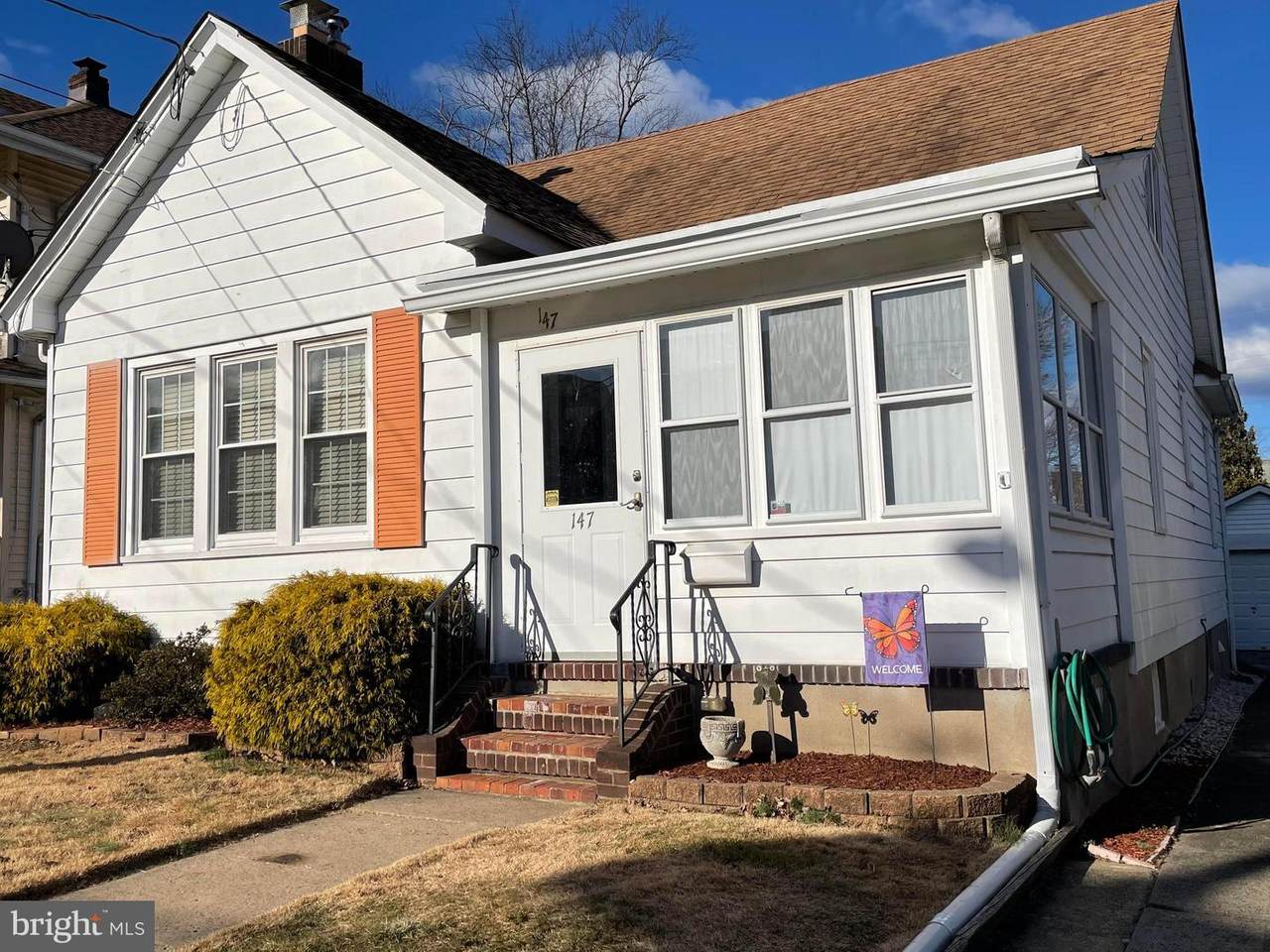 147 Churchill Ave - Photo 1