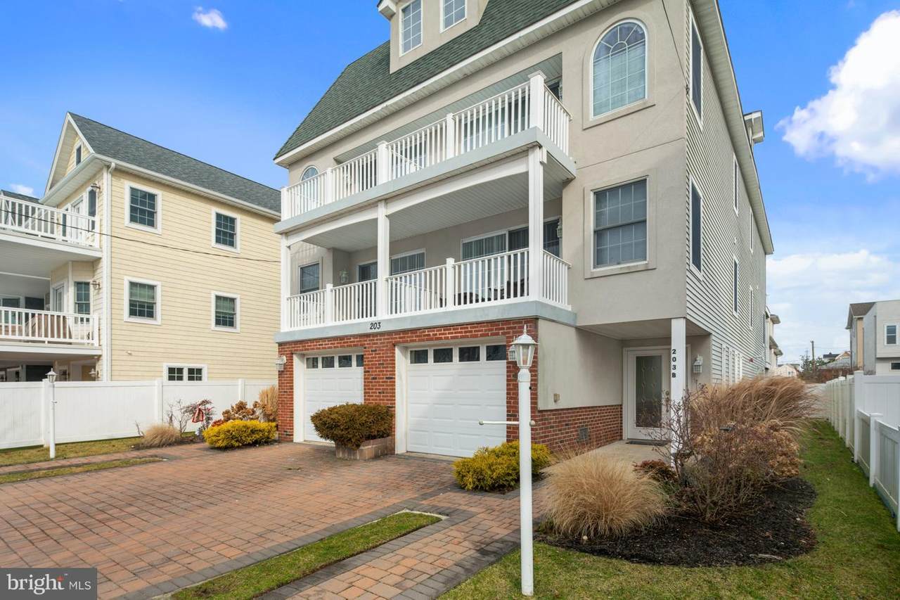 203 Jefferson Avenue - Photo 1