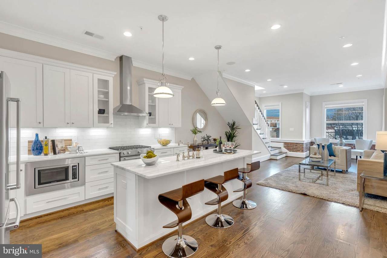 3624 10TH Street - Photo 1