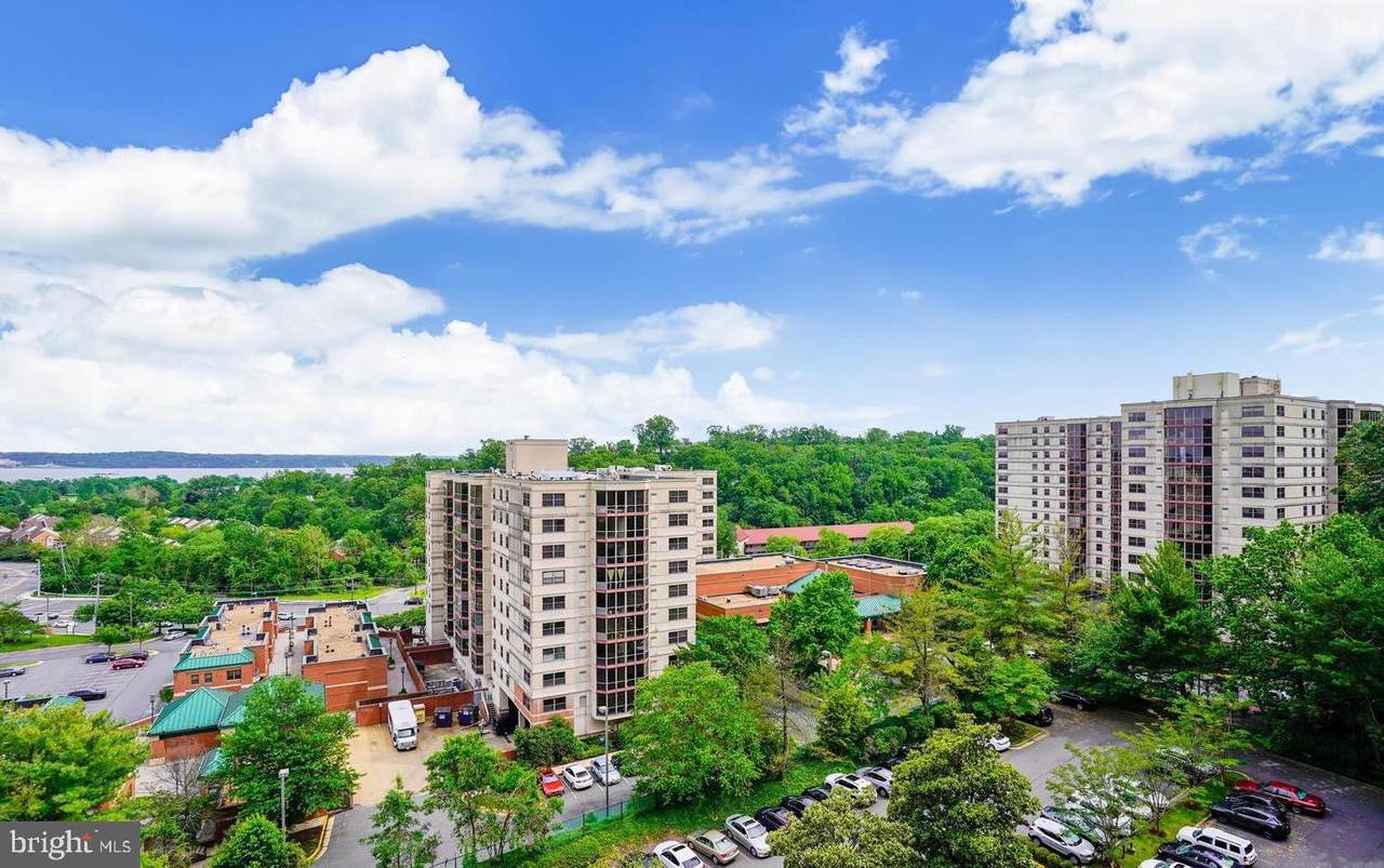2059 Huntington Avenue - Photo 1