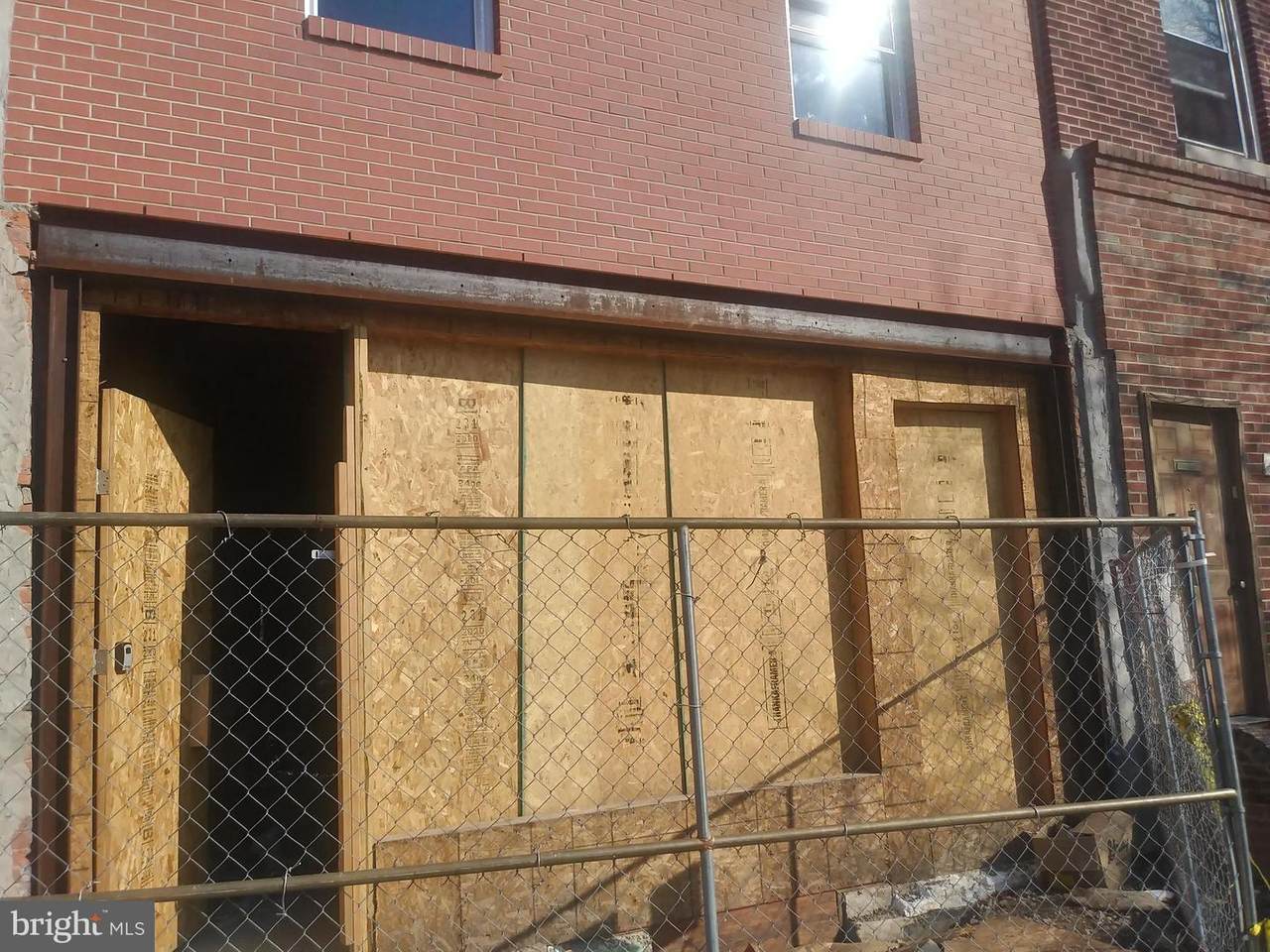 3737 Lancaster Avenue - Photo 1
