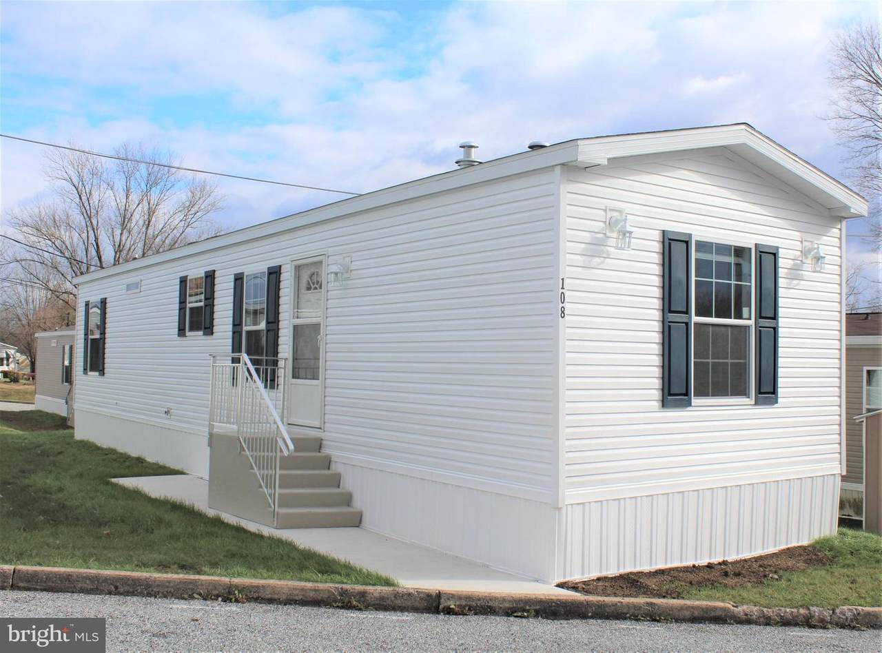 108 Ronald Avenue - Photo 1