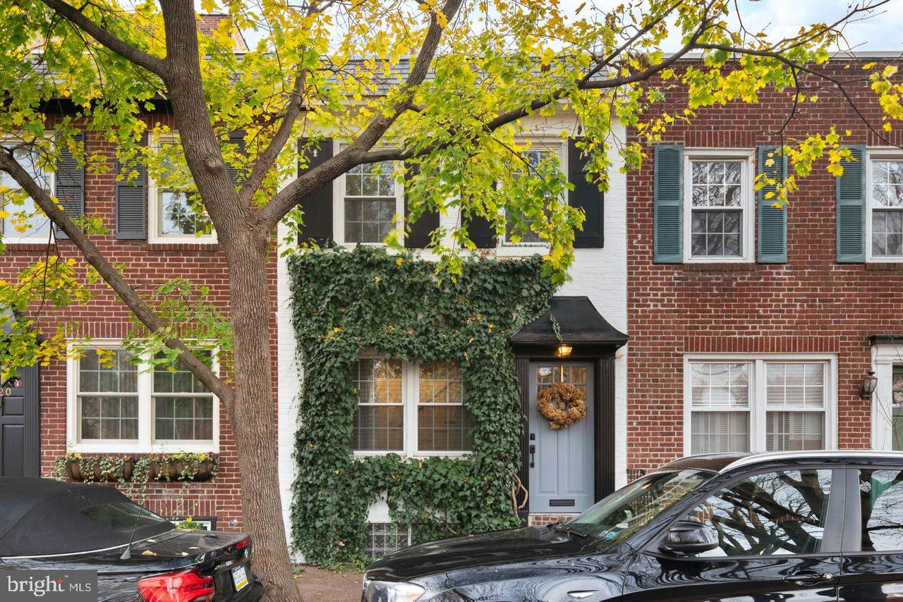 2322 Pine Street - Photo 1